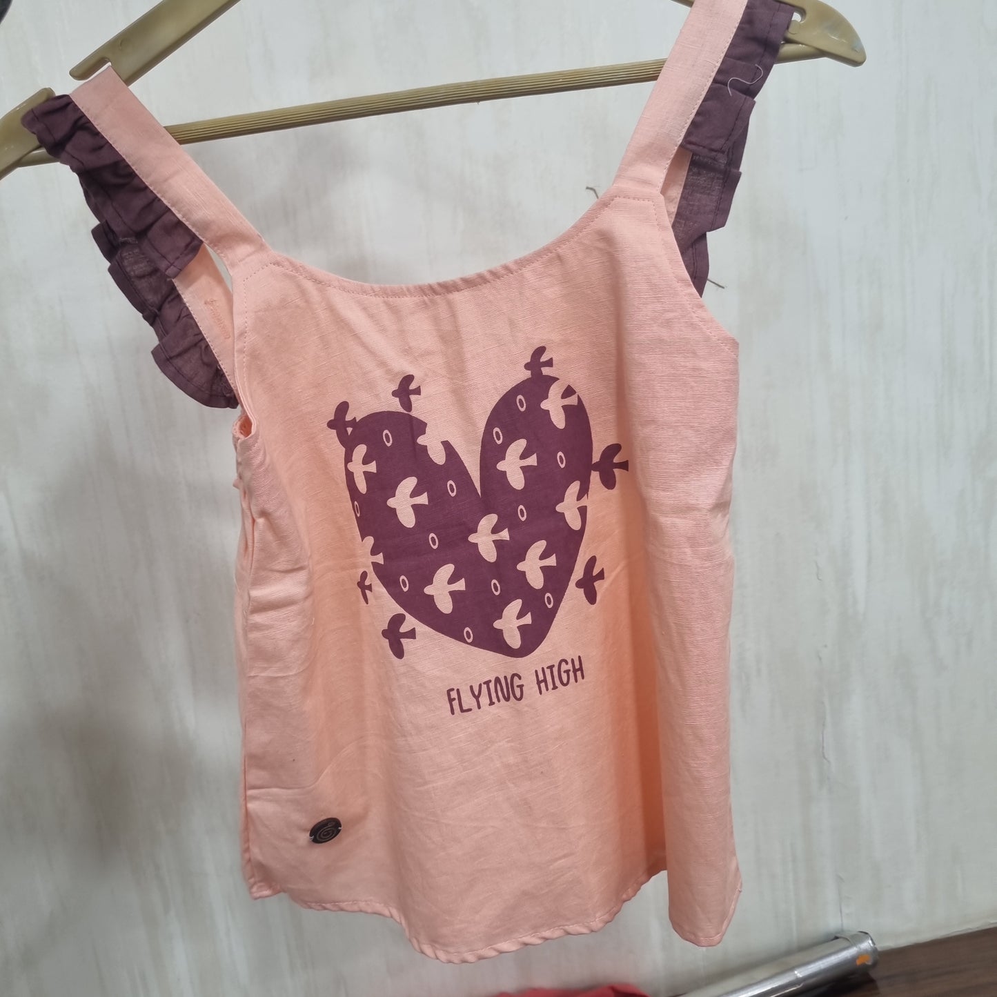 see sow flying high girls top