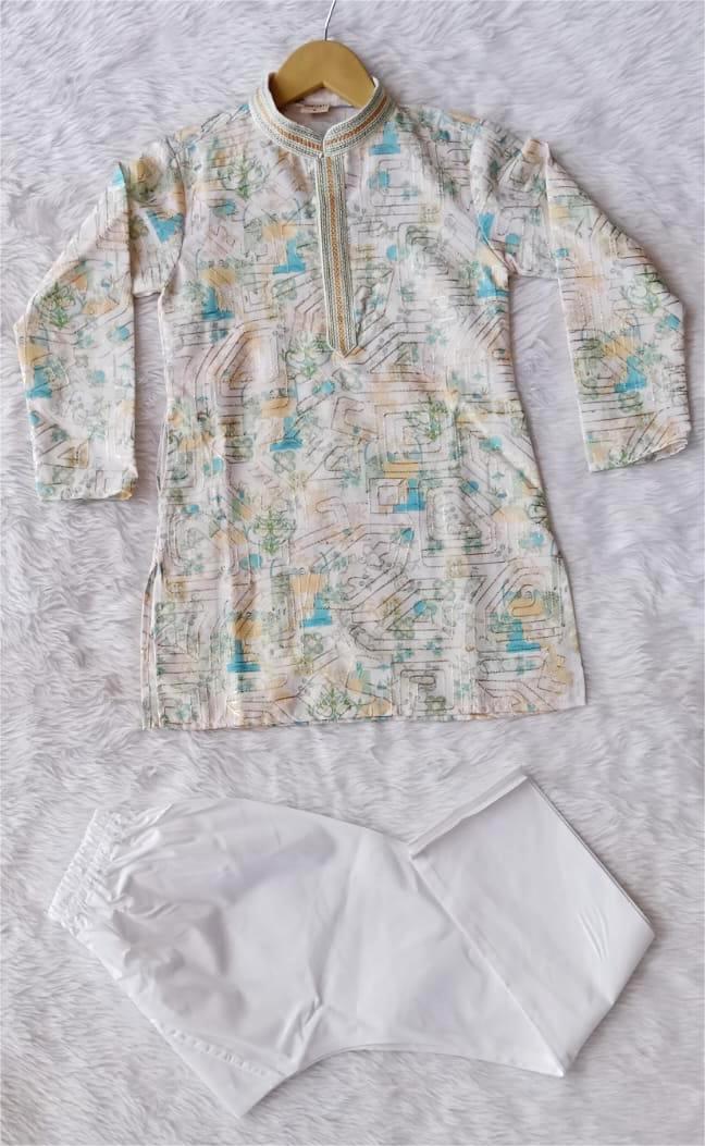 Aarom Green Color Kurta Pajama