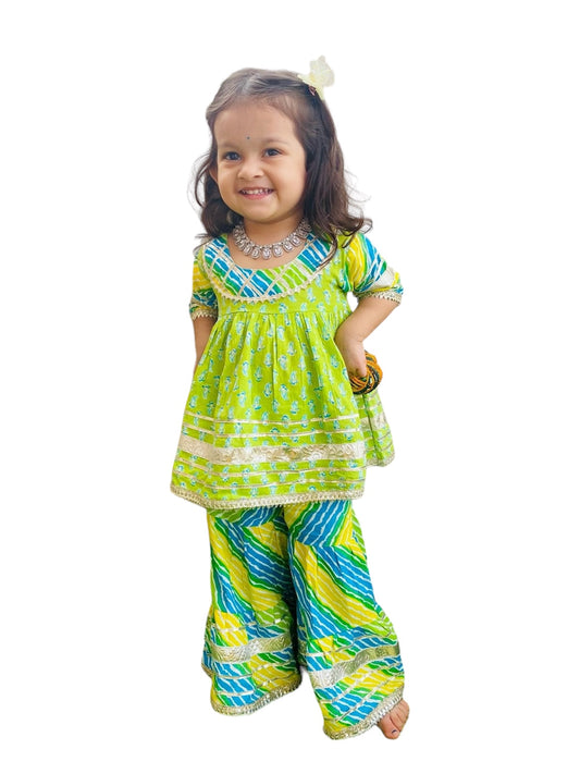 GREEN COTTON  PRINTED KURTA SHARARA SUIT SE