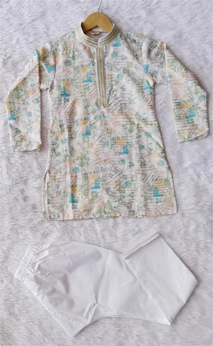 Aarom Green Color Kurta Pajama