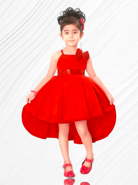 red square neck sleeveless party frock