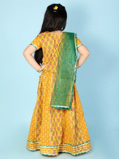 Girls Yellow-green Block Printed Lehenga Choli with duppta