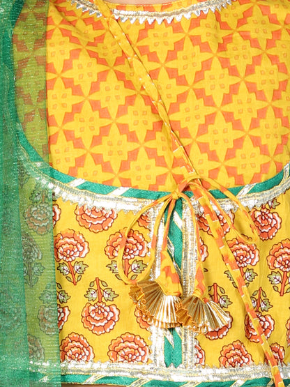 Girls Yellow-green Block Printed Lehenga Choli with duppta