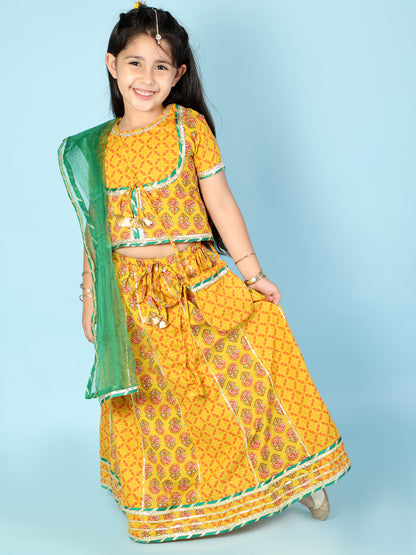 Girls Yellow-green Block Printed Lehenga Choli with duppta