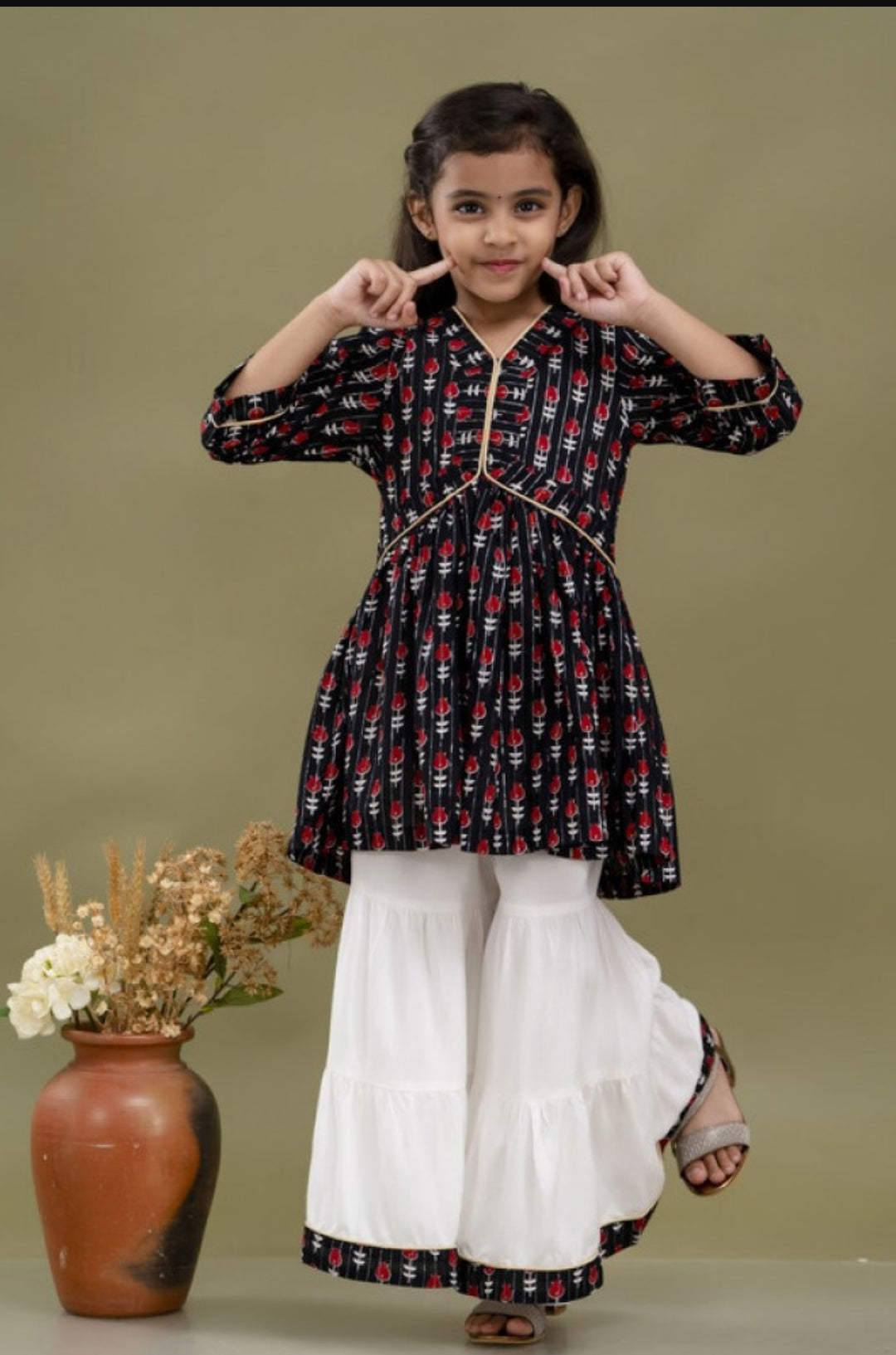 Black and white fastive & party kurta pallazo set