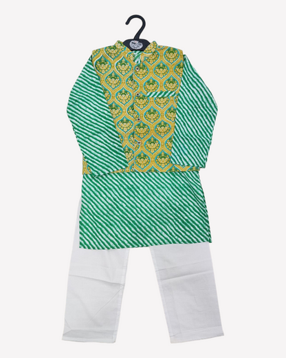 Green kurta pajama set with Jacket