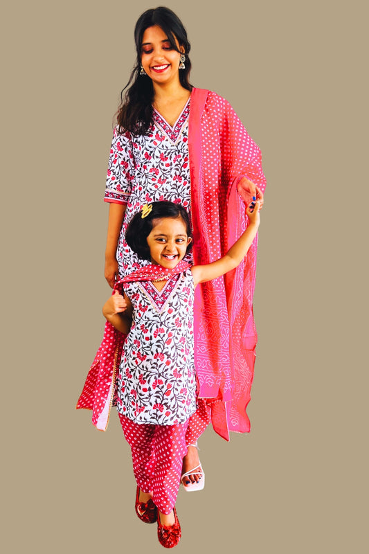 Mom and Me Twining Set, Pink Kurta Set in Pure Cotton with Bandhani Dupattaa
