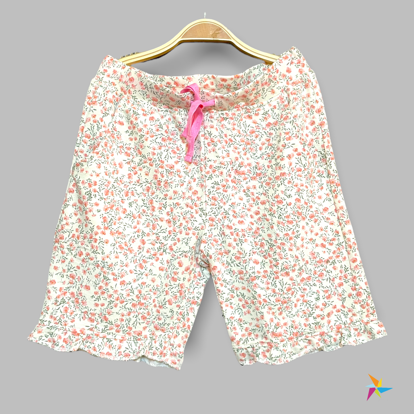 Girls floral Shorts cream Color